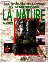 Les enfants observent et comprennent la nature