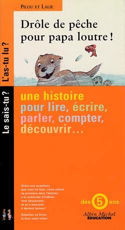 Drôle de pêche pour papa loutre !