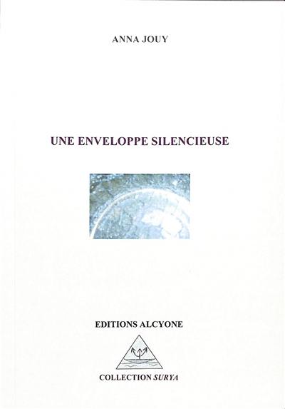 Une enveloppe silencieuse