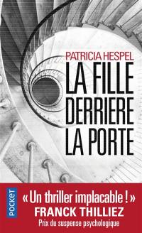 La fille derrière la porte