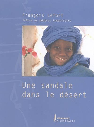 Une sandale dans le désert