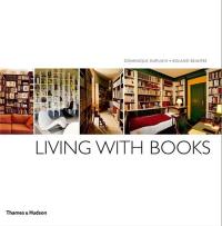 Living with Books (Paperback)