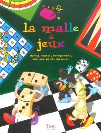 La malle à jeux : dames, échecs, backgammon, petits chevaux, dominos...