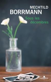 Sous les décombres