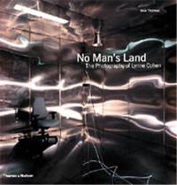 Lynne Cohen No Man´s Land