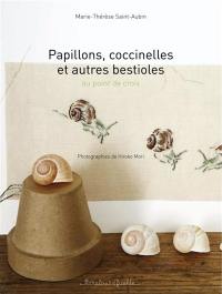 Papillons, coccinelles et autres bestioles au point de croix