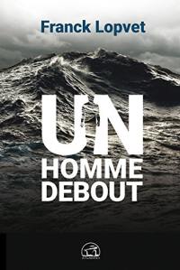 Un homme debout