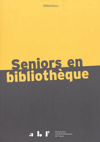 Seniors en bibliothèque