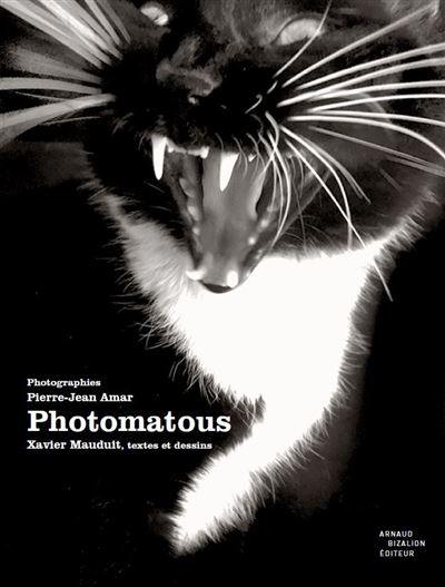 Photomatous