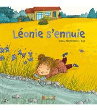 Léonie s'ennuie