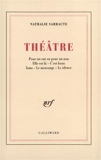 Théâtre. Elle est là. C'est beau