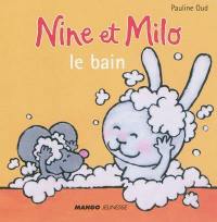 Nine et Milo. Le bain