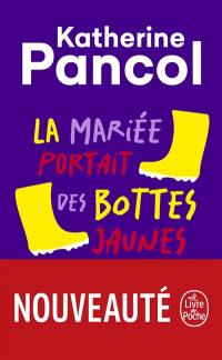 La mariée portait des bottes jaunes