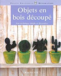 Objets en bois découpé