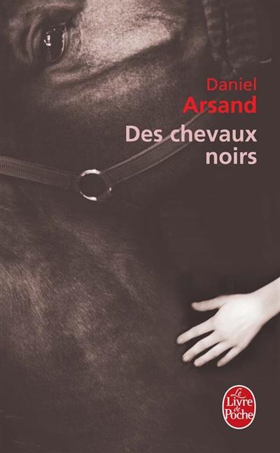 Des chevaux noirs