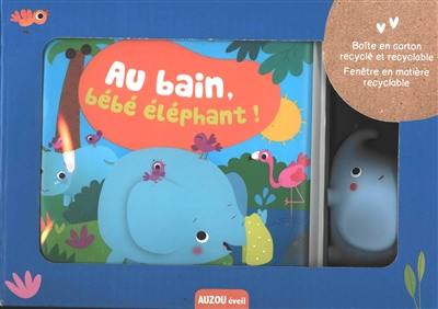 Au bain, bébé éléphant !