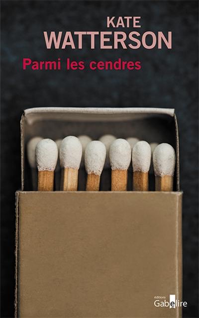 Parmi les cendres